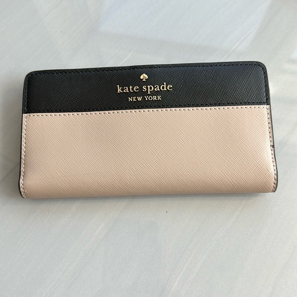 kate spade Handbags - Kate Spade Large Stacy Slim Bifold‎ Wallet nwot